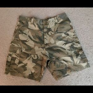 New Wrangler Camouflage cargo shorts